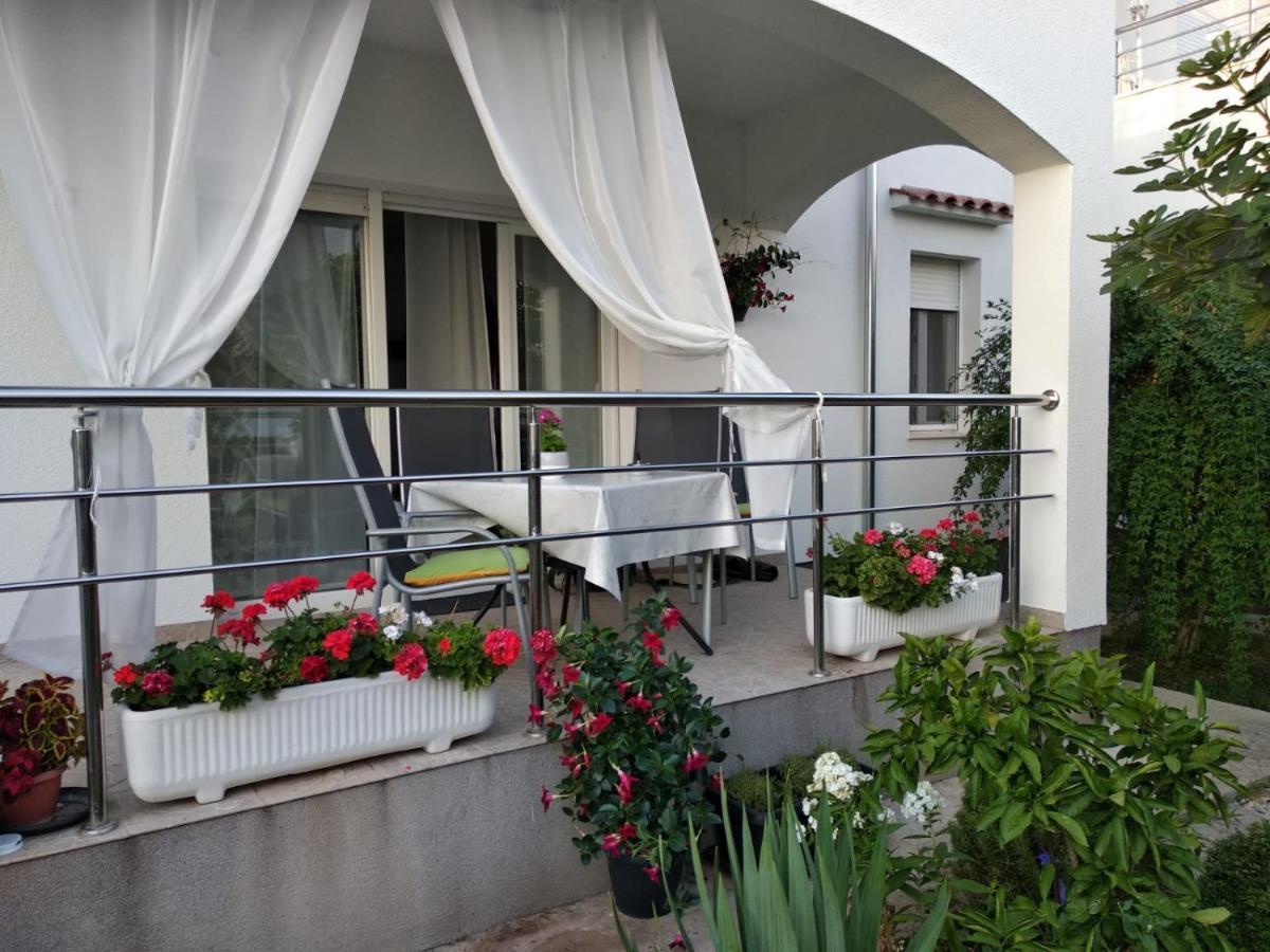 Radenka Zafron Apartment Vodice Zewnętrze zdjęcie