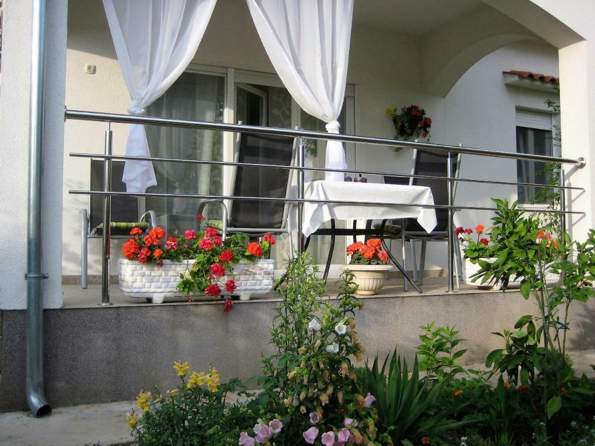 Radenka Zafron Apartment Vodice Zewnętrze zdjęcie